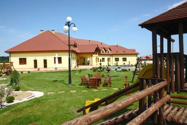 Отель Hotel Wasik Krogulcza-4