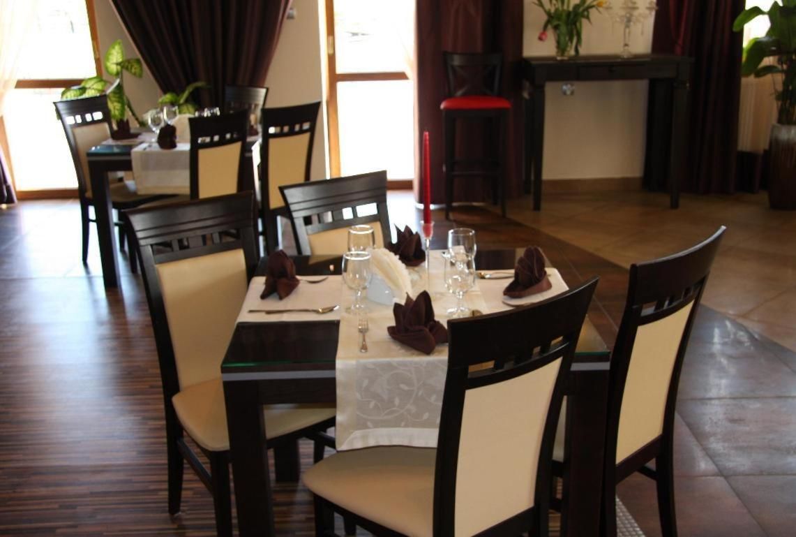Отель Hotel Wasik Krogulcza-26